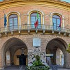 Pano palazzo istituzionale e fontana - Teramo (Abruzzo)